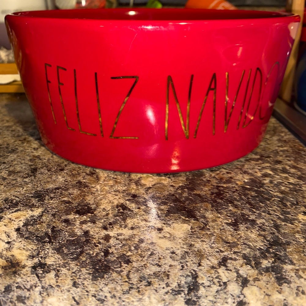 Rae Dunn “feliz navidog” dog dish
